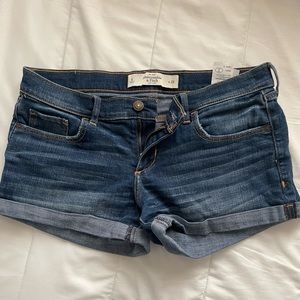 A&F Jean Short
